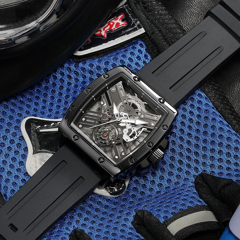 أطلقت Peinahai ساعة Wristwatch Edition Brabus Blue Invisible